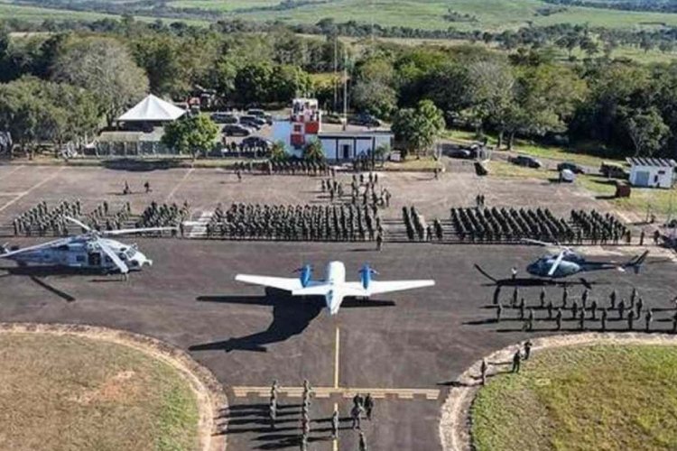 Marinha faz operação em Furnas com 13 países